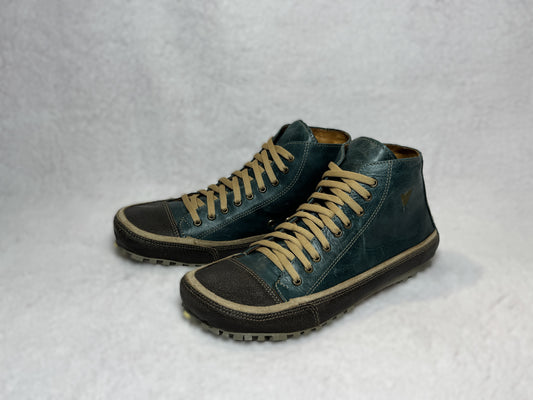 Rolling Petroleum Boots